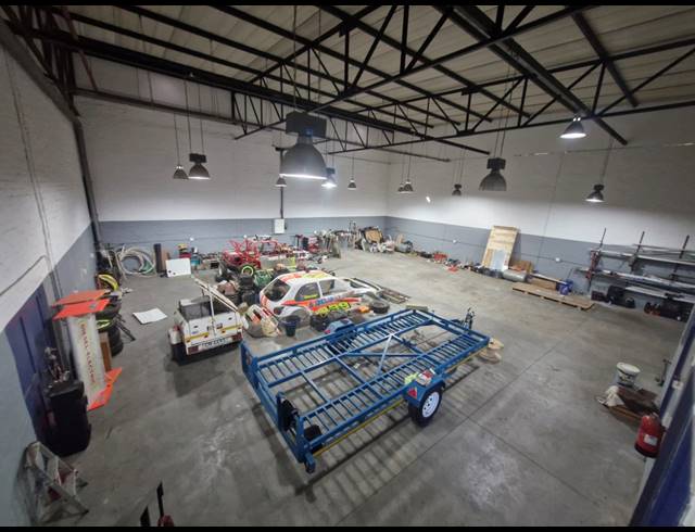 310M² WAREHOUSE TO LET IN OKAVANGO PARK